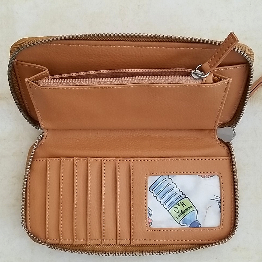 NWT Zip Top Clutch Tan Bag Wallet Purse - Picture 10 of 15